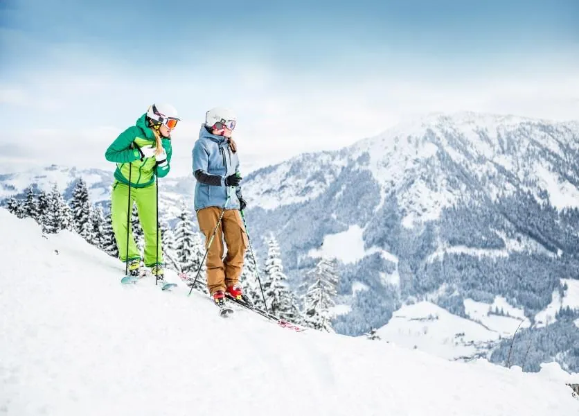 Skifahrer vor der Hohen Salve